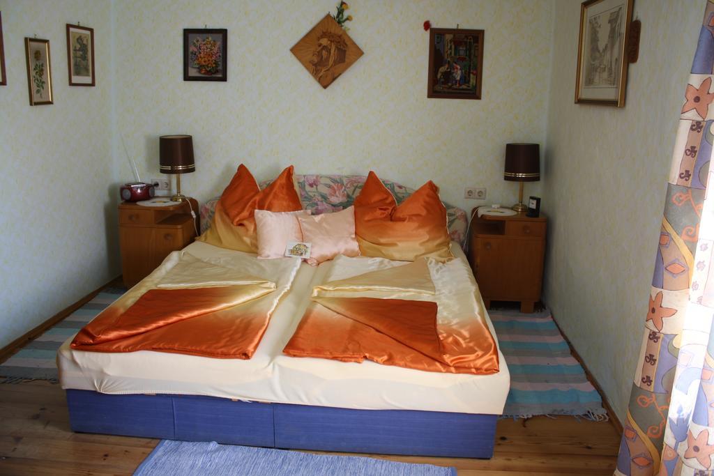 Weinbau-Gaestezimmer Martin Und Eva Maria Jamek Вайсенкирхен-ин-дер-Вахау Экстерьер фото